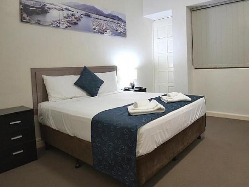 Lees Hotel Ингам Екстериор снимка